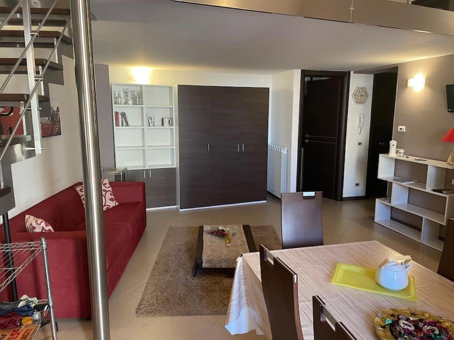 Marconi E Garibaldi 76 Apartment カステッランマーレ・デル・ゴルフォ エクステリア 写真