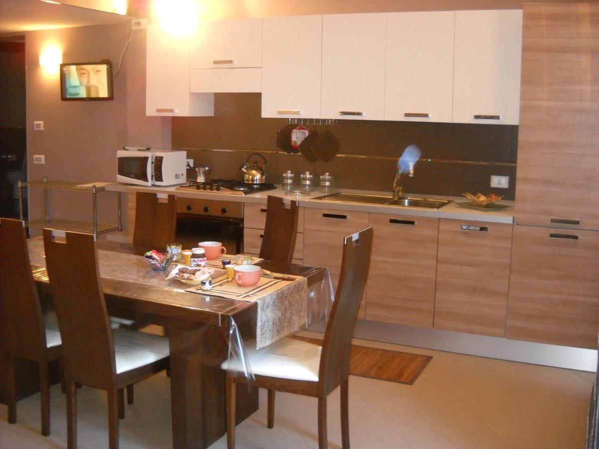 Marconi E Garibaldi 76 Apartment カステッランマーレ・デル・ゴルフォ エクステリア 写真