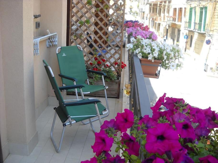 Marconi E Garibaldi 76 Apartment カステッランマーレ・デル・ゴルフォ エクステリア 写真