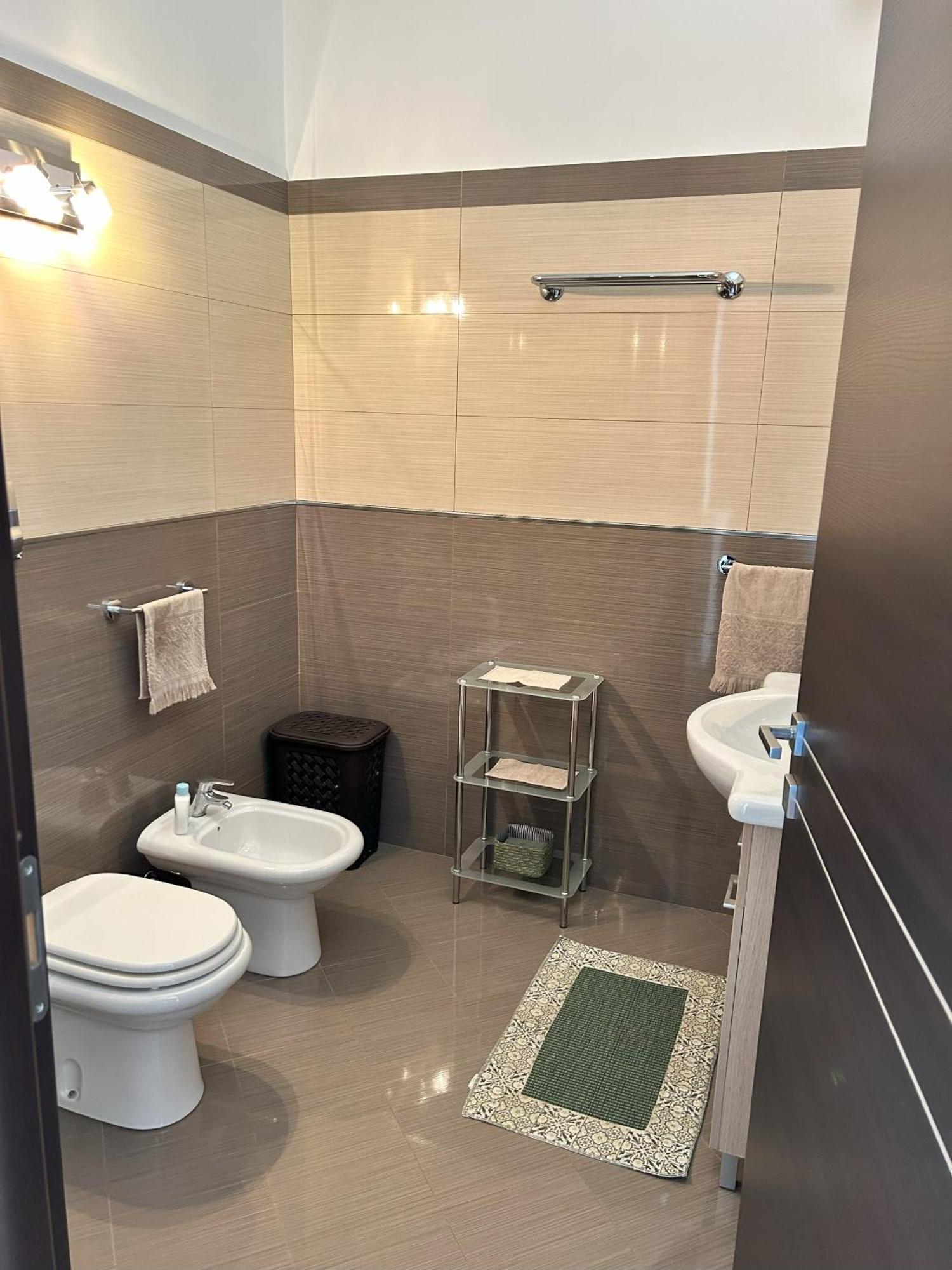 Marconi E Garibaldi 76 Apartment カステッランマーレ・デル・ゴルフォ エクステリア 写真
