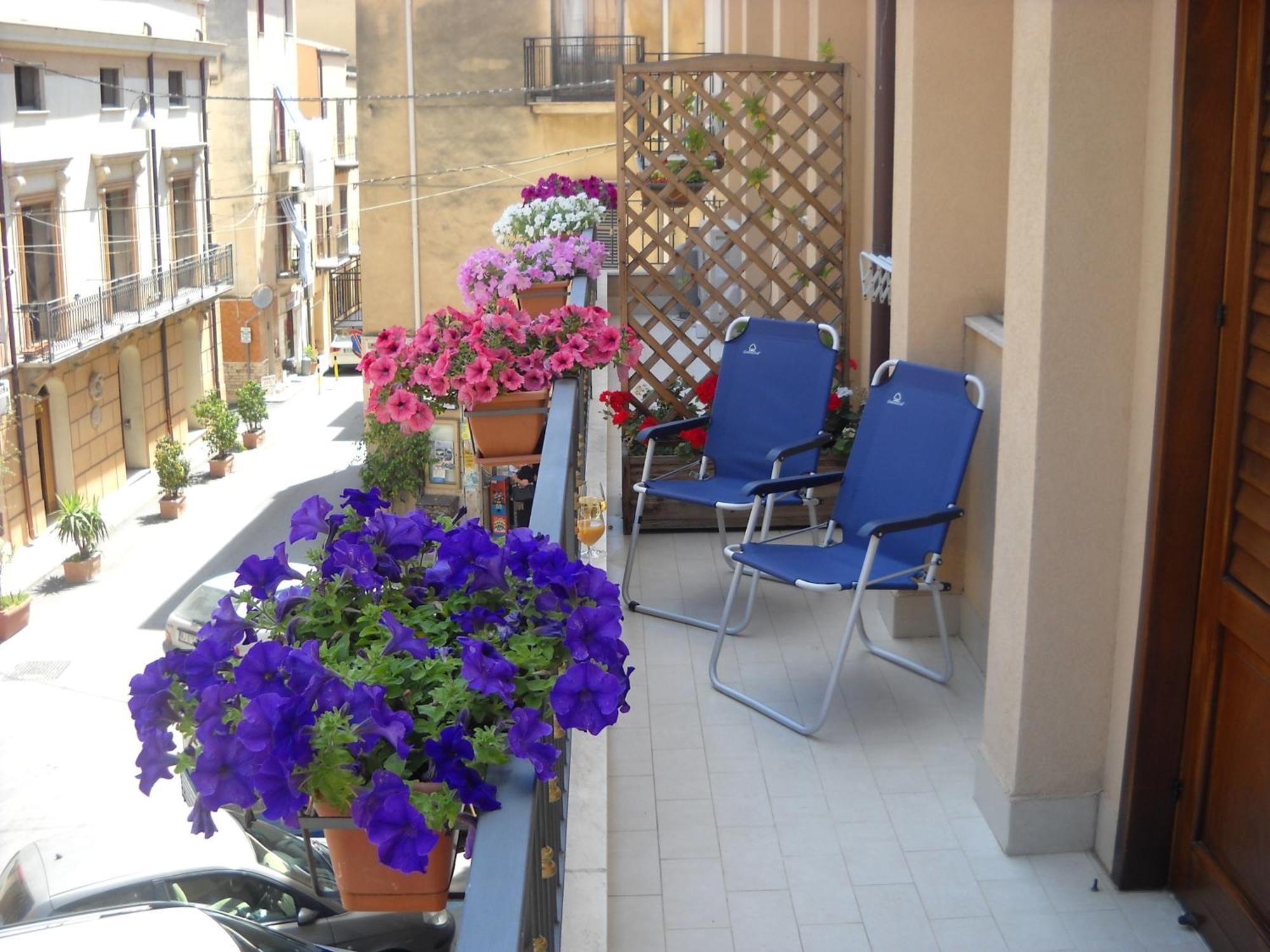 Marconi E Garibaldi 76 Apartment カステッランマーレ・デル・ゴルフォ エクステリア 写真